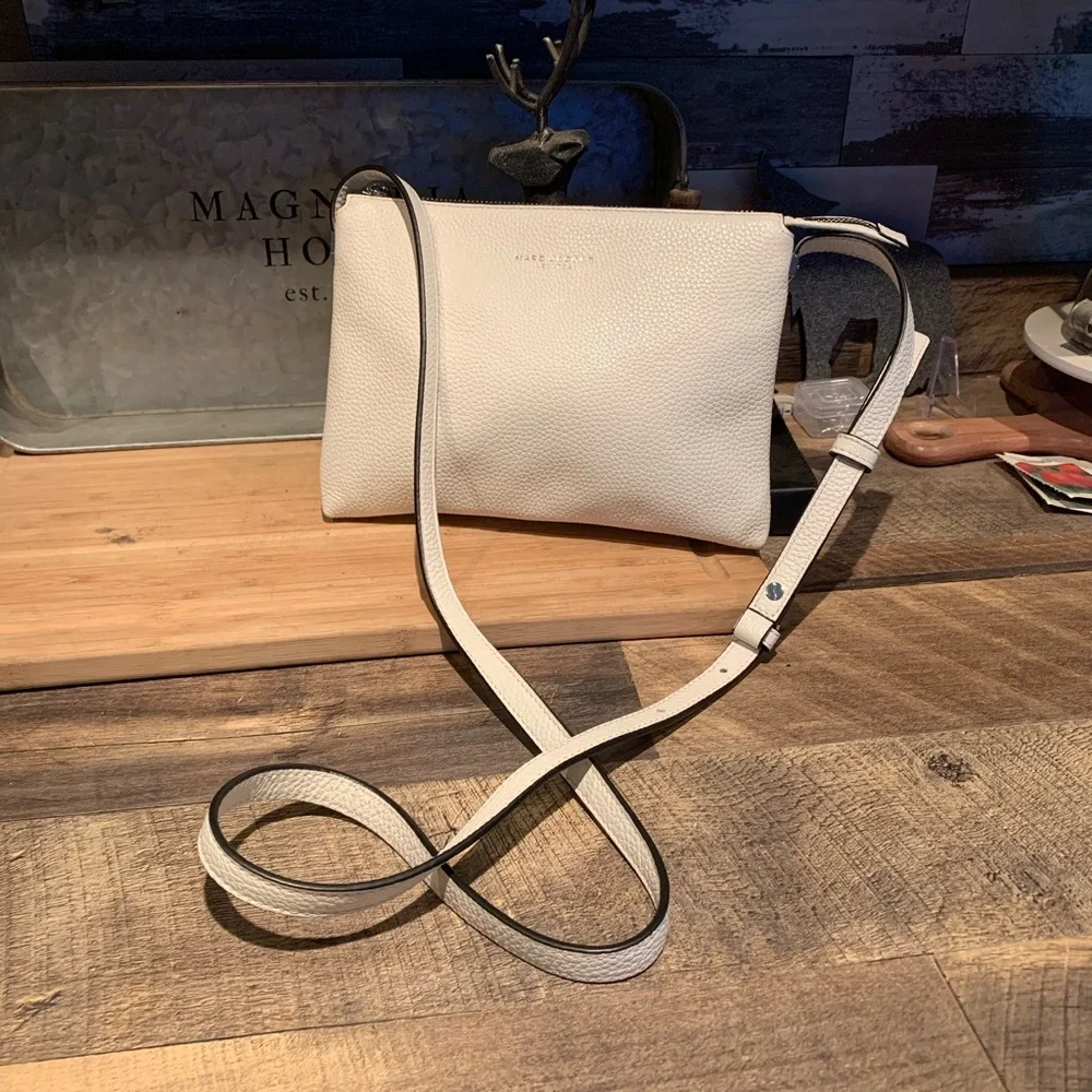 Marc Jacobs white crossbody - Picture 1 of 16